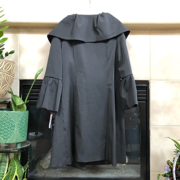 Coat - Picture 2 of 4